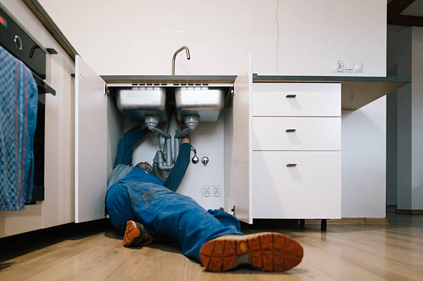 Professional Leak Detection technician working in Glen Haven, CO